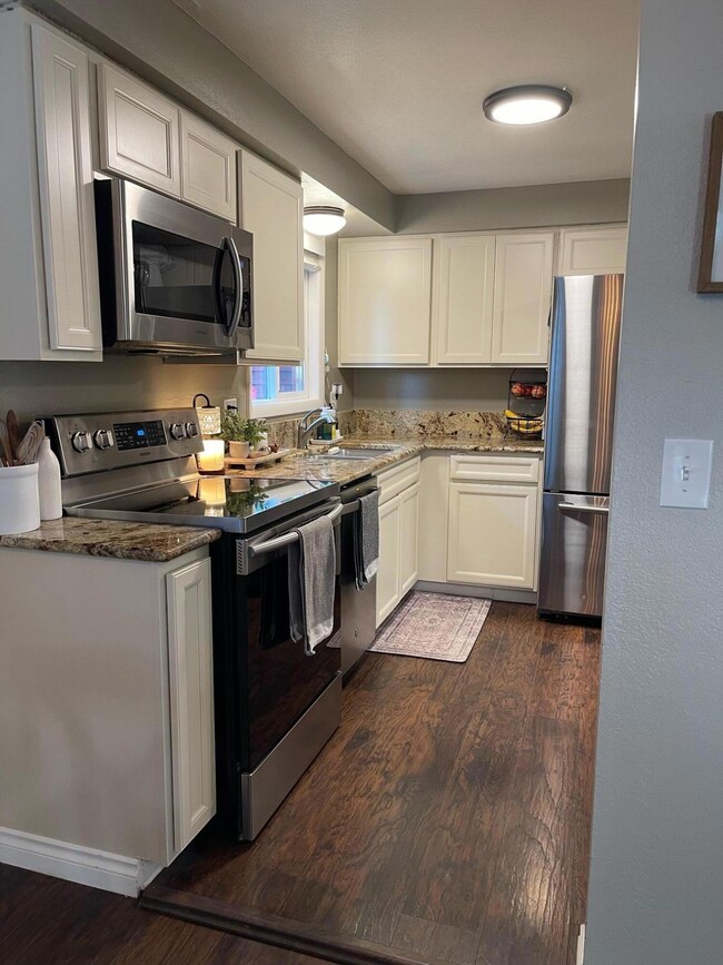 4112 Meadows Dr, Klamath Falls, OR 97603 - photo 5