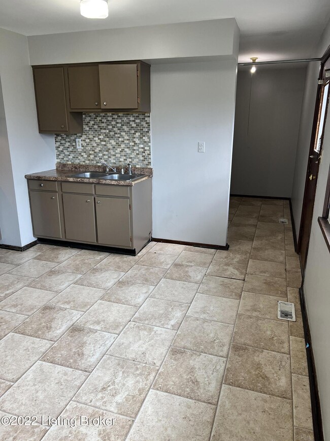 a903033d4fdd49da90340a27ba1cb7fa