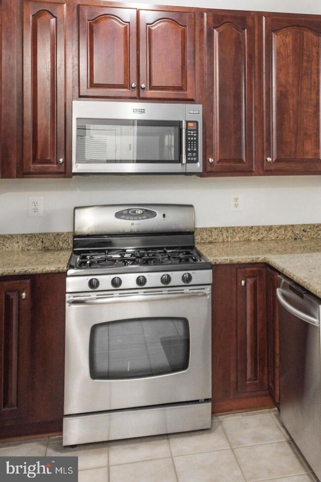 15499 Chopawamsic Ct unit 1, Woodbridge, VA 22191 - photo 6