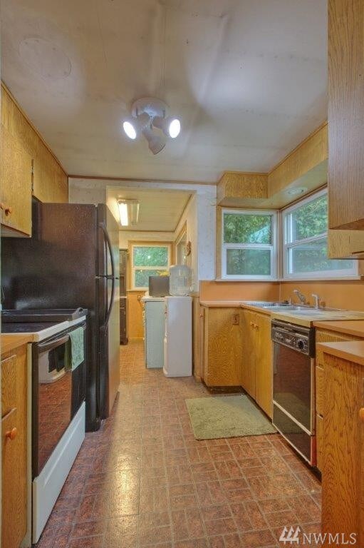 12822 37th Ave S, Tukwila, WA 98168 - photo 3