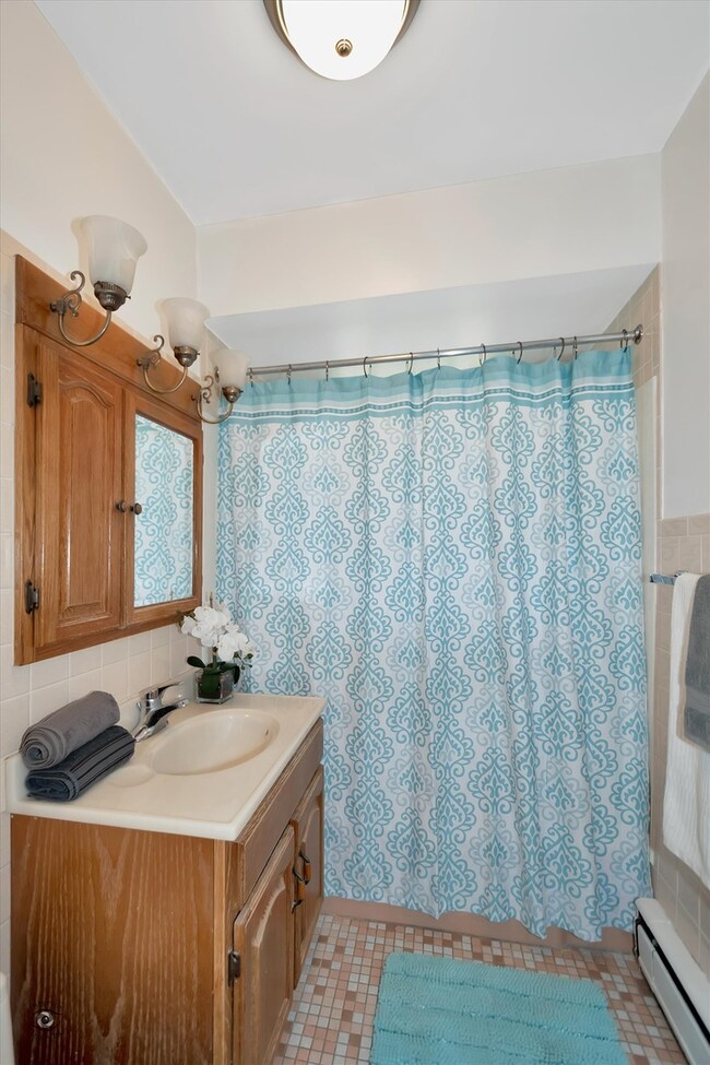 5714 Saint Charles Rd, Berkeley, IL 60163 - photo 4