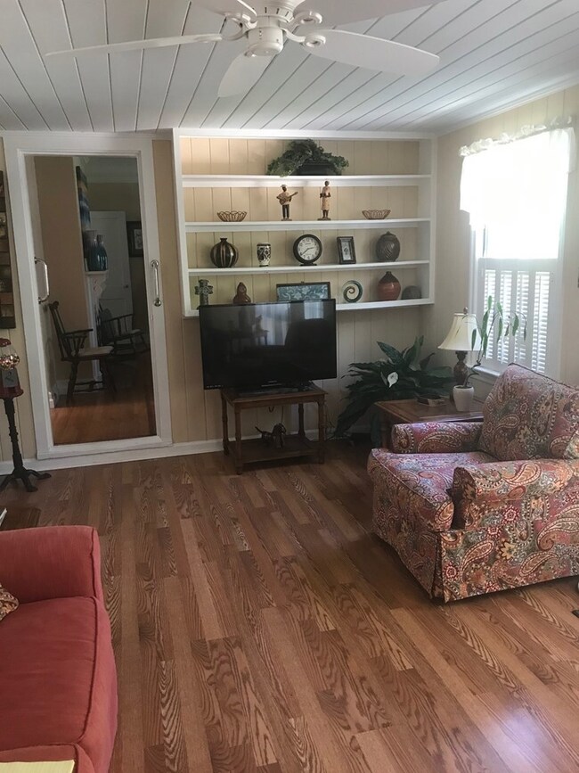 1208 6th Ave, Albany, GA 31707 - photo 2