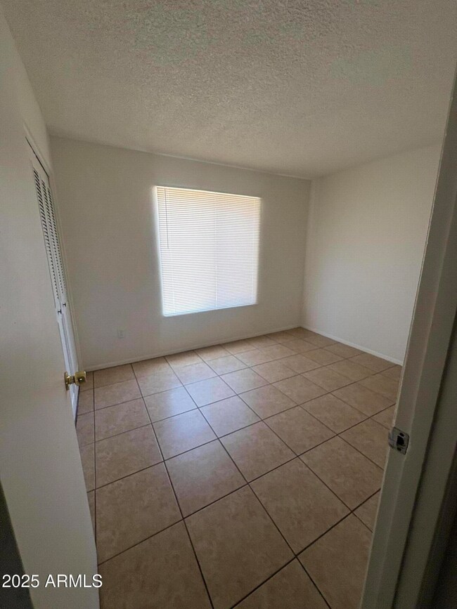 6605 N 46th Ln, Glendale, AZ 85301 - photo 6