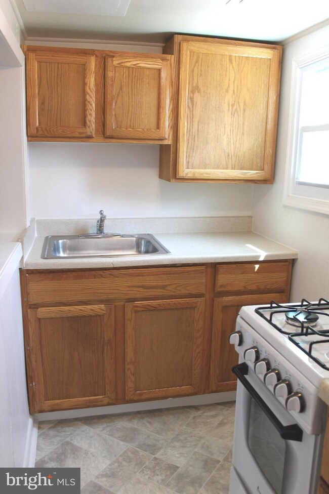 144 High St, Hagerstown, MD 21740 - photo 4