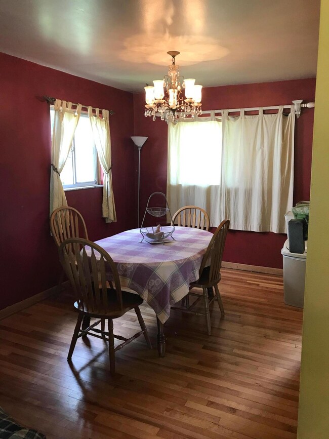 1243 Frisbee Dr, Columbus, OH 43224 - photo 7