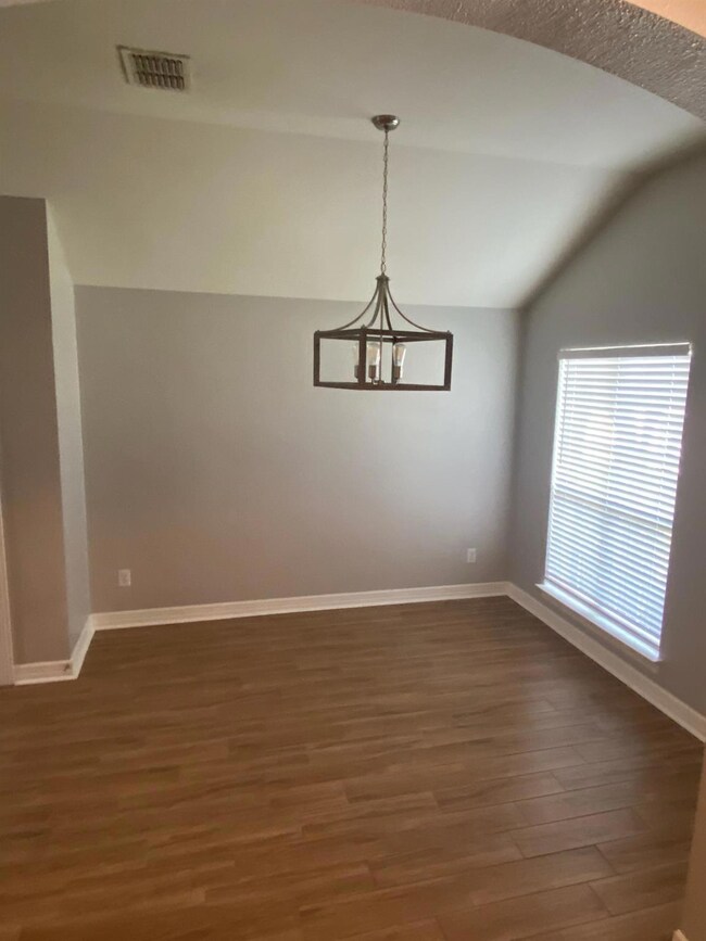 2021 Fairmount Park Dr, Denton, TX 76210 - photo 4