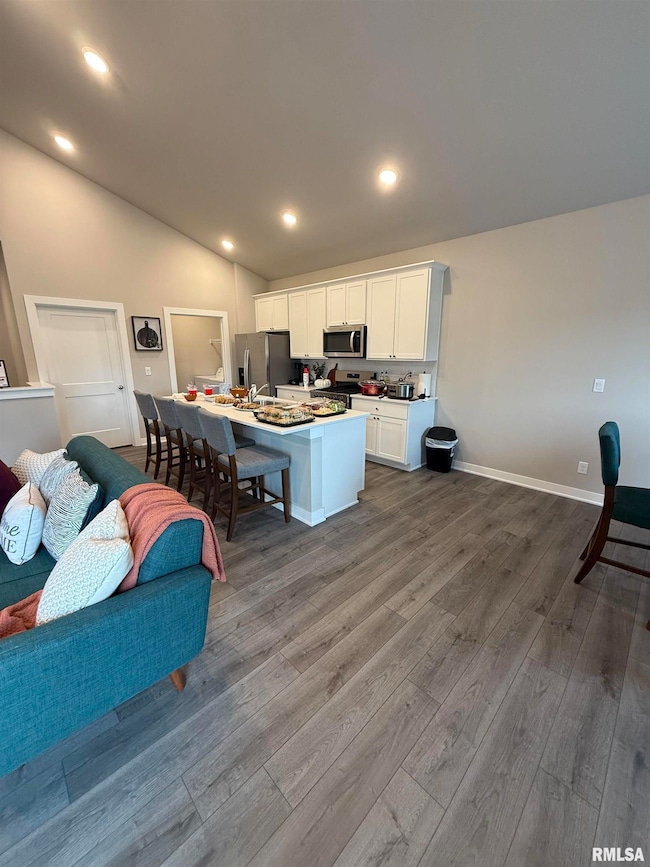 6103 Thor Ave, Davenport, IA 52807 - photo 4