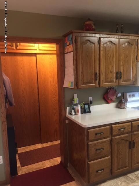 Kitchen/Entry