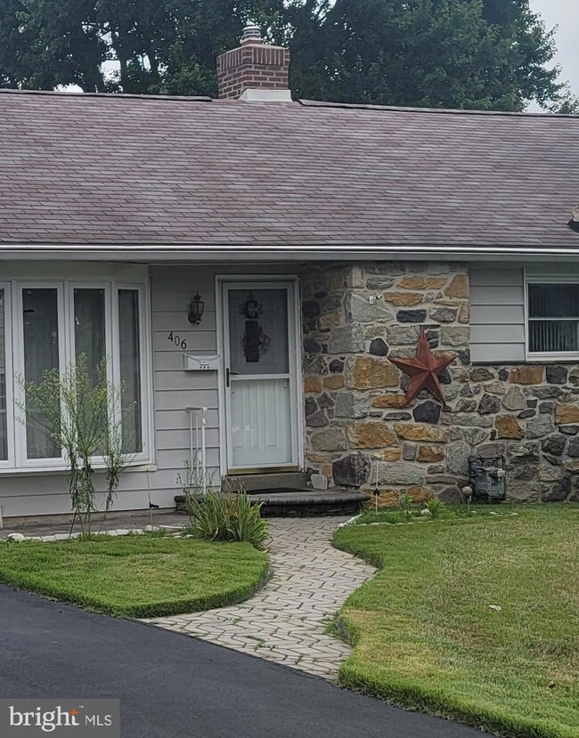 406 Yale Ave, Broomall, PA 19008 - photo 3
