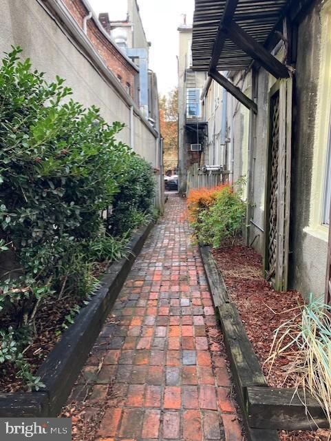 219 S Broadway unit 223 1ST FLOOR REAR, Baltimore, MD 21231 - photo 2