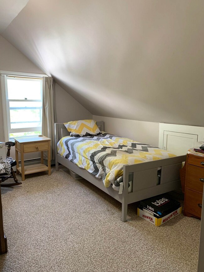 419 Deerpath Ln, Pembroke, NH 03275 - photo 6