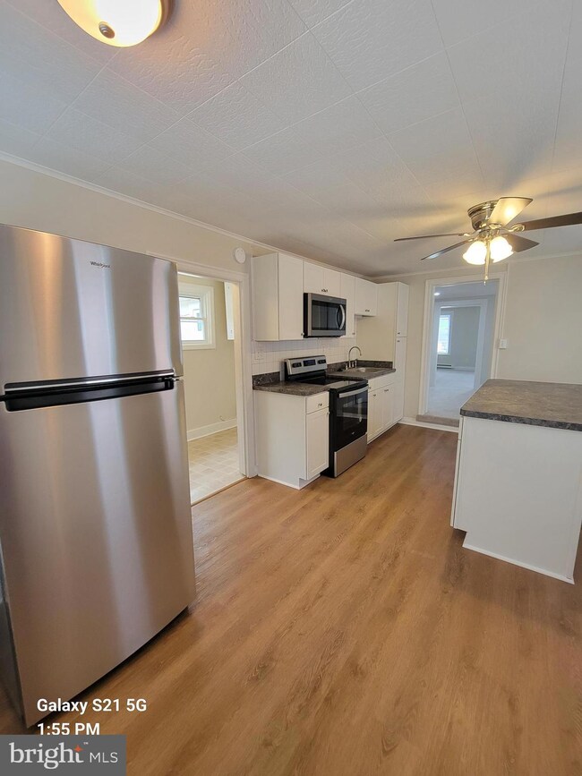 233 E Main St unit . 2, Waynesboro, PA 17268 - photo 6