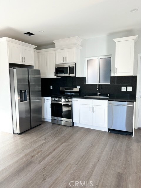 19421 Ventura Blvd unit 4, Tarzana, CA 91356 - photo 3