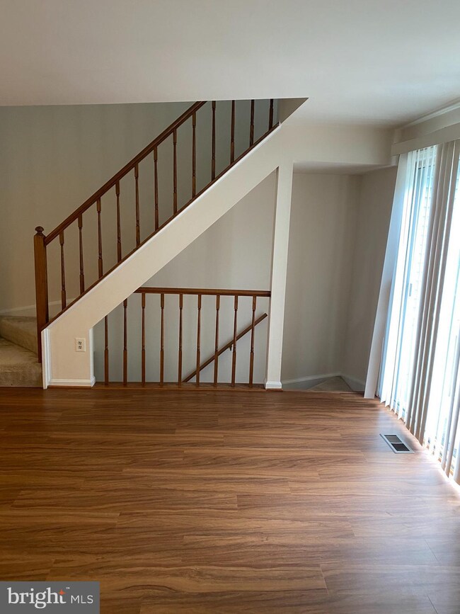 1707 Whisperhill Dr, Reston, VA 20194 - photo 6