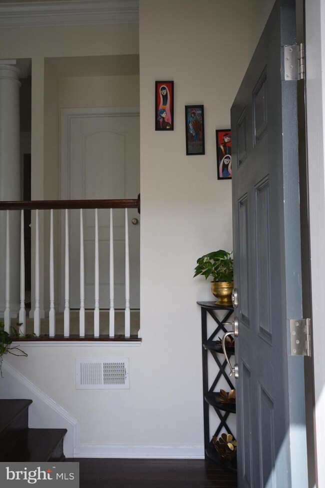 43240 Mitcham Square, Ashburn, VA 20148 - photo 5