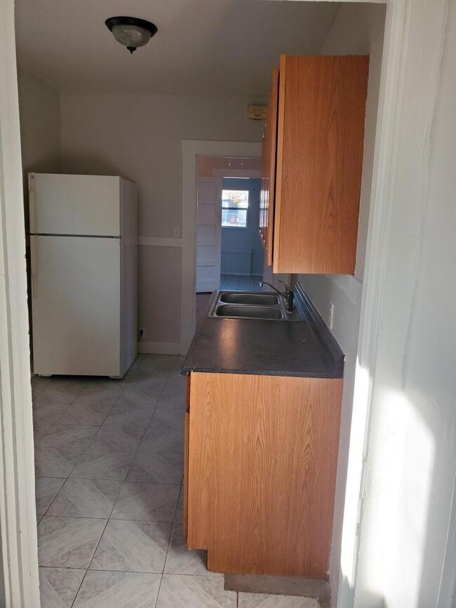 3214 Mountain Ave, El Paso, TX 79930 - photo 4