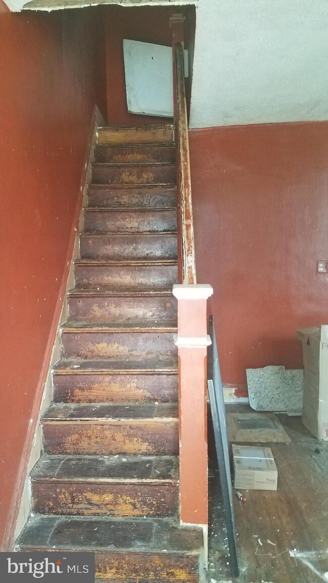 3418 Lyndale Ave, Baltimore, MD 21213 - photo 4