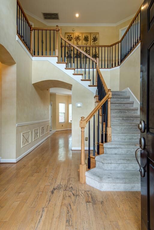 Entry foyer . . . 