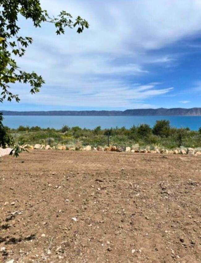 Amazing view of the Lake