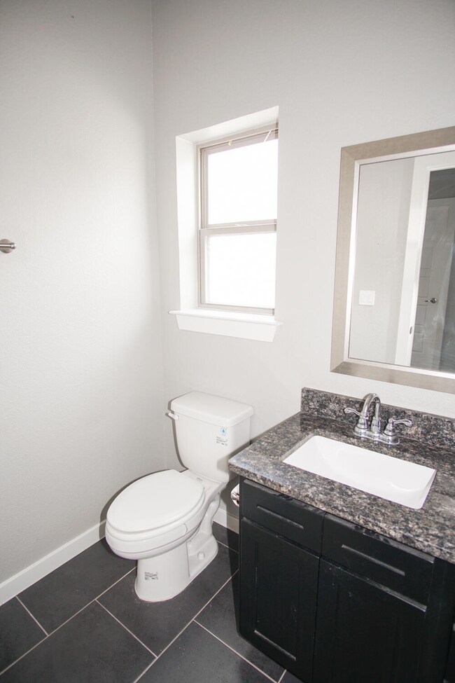 937 Penrith St, El Paso, TX 79928 - photo 3