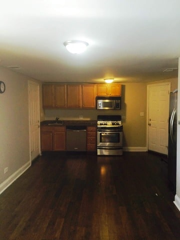 2819 W Rosemont Ave unit G, Chicago, IL 60659 - photo 5