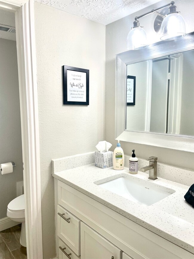 sink area in bathroom