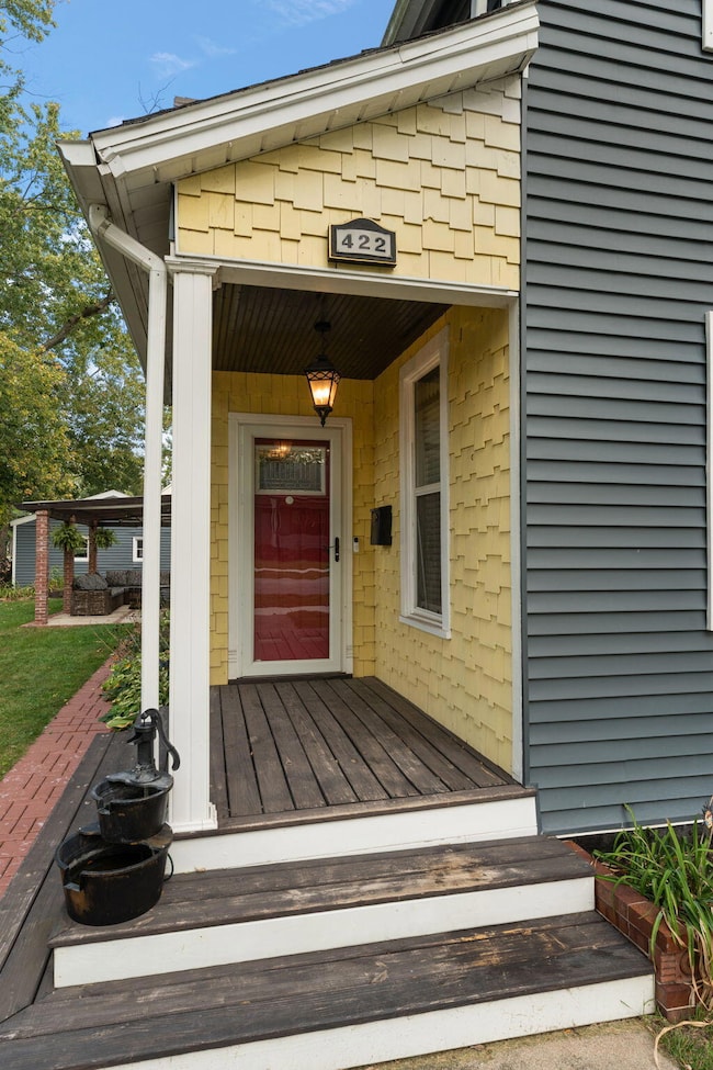 422 Jefferson Ave, Chesterton, IN 46304 - photo 4