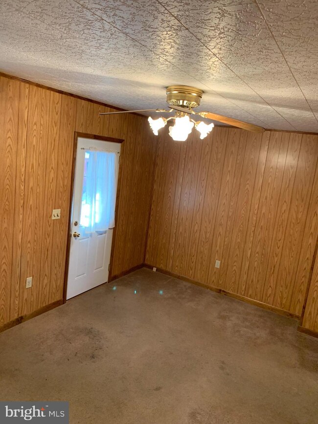 32 N 5th St, Newport, PA 17074 - photo 2