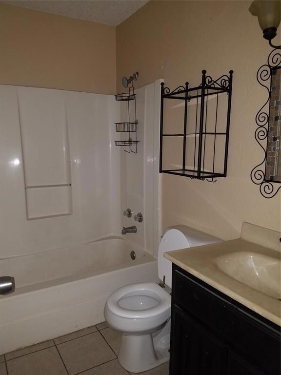 308 E Willingham St, Cleburne, TX 76031 - photo 7