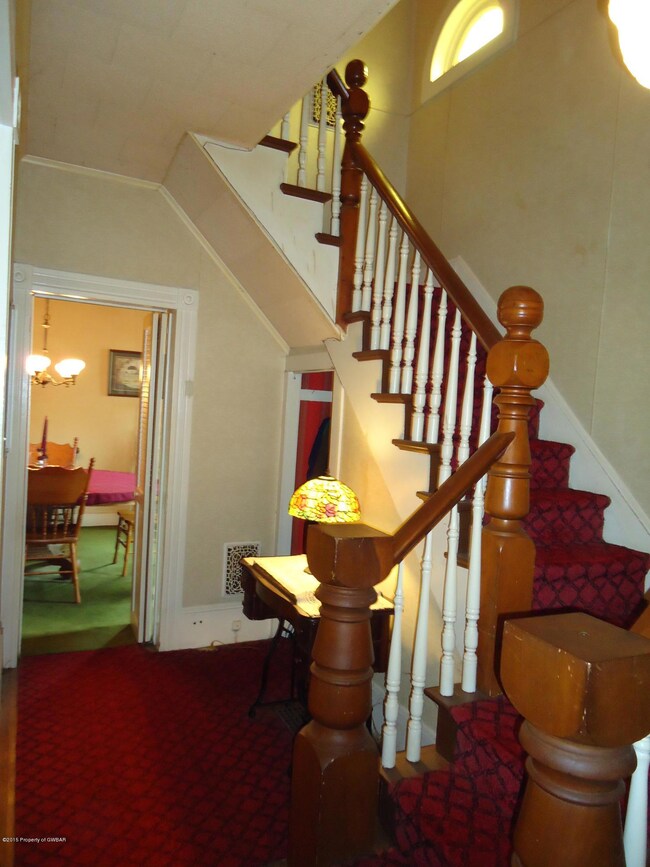 94 Poplar St, Kingston, PA 18704 - photo 4