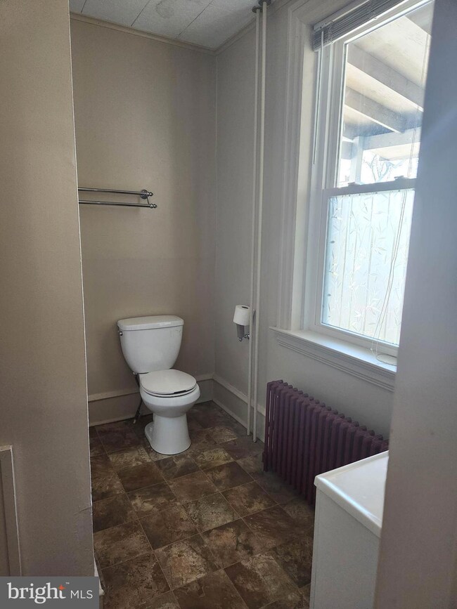 201 Bridge St unit 4, Spring City, PA 19475 - photo 7