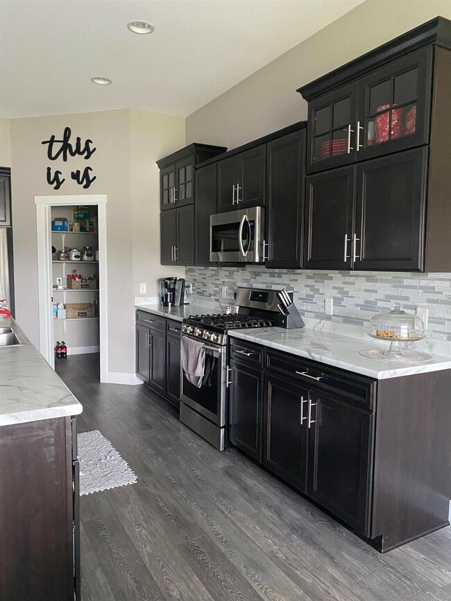 11462 Chandon Cove, Roanoke, IN 46783 - photo 6