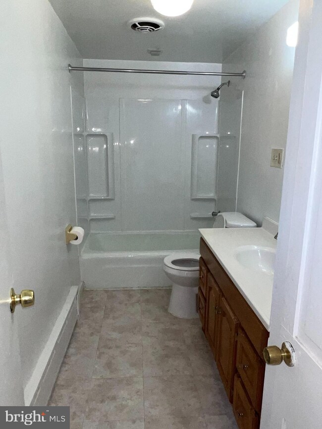 501 Mulberry St, Reading, PA 19604 - photo 5