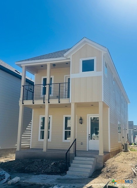 729 N Academy Ave, New Braunfels, TX 78130 - photo 2