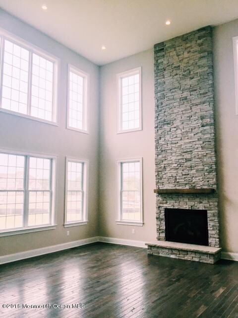 Family Room 186