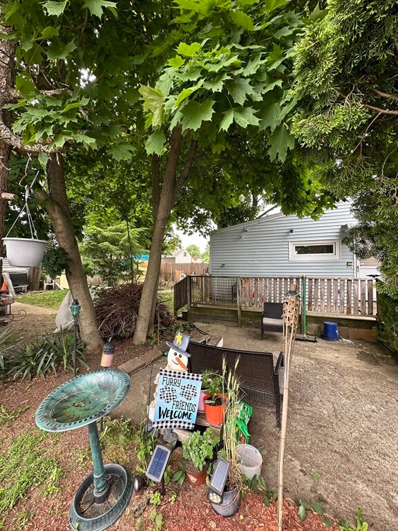 646 Rathbun St, Blackstone, MA 01504 - photo 3