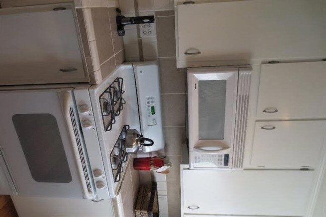 1725 SW J St, Grants Pass, OR 97526 - photo 6