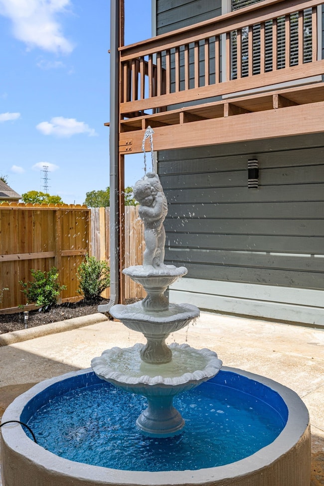 2926 Meadowcreek Dr, Missouri City, TX 77459 - photo 7