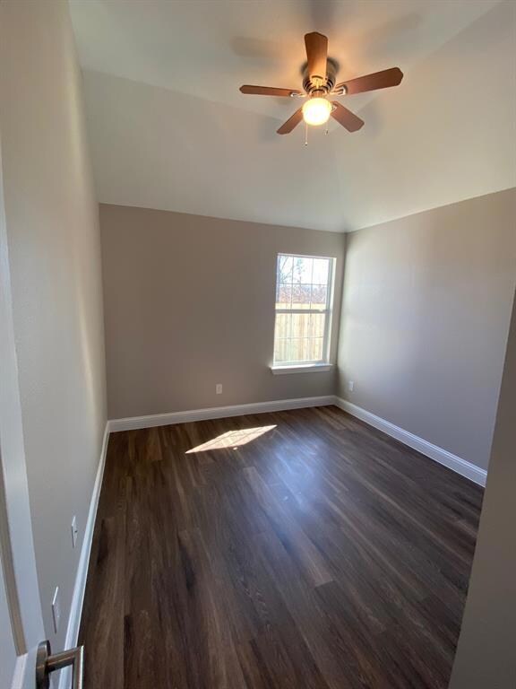 1001 W Milam St, Ennis, TX 75119 - photo 5