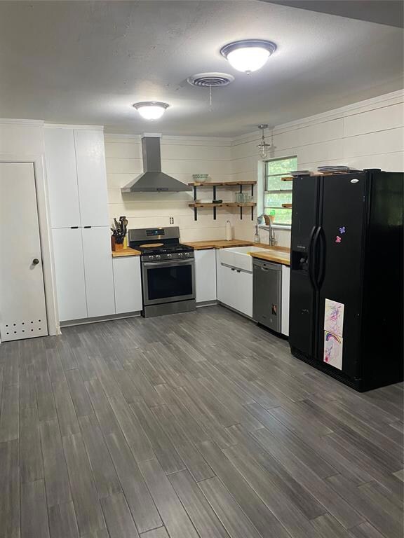 904 N Howeth St, Gainesville, TX 76240 - photo 5