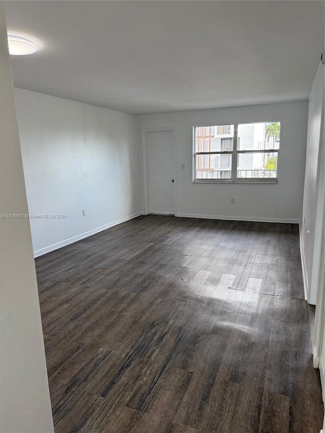 LIVING /DINING
