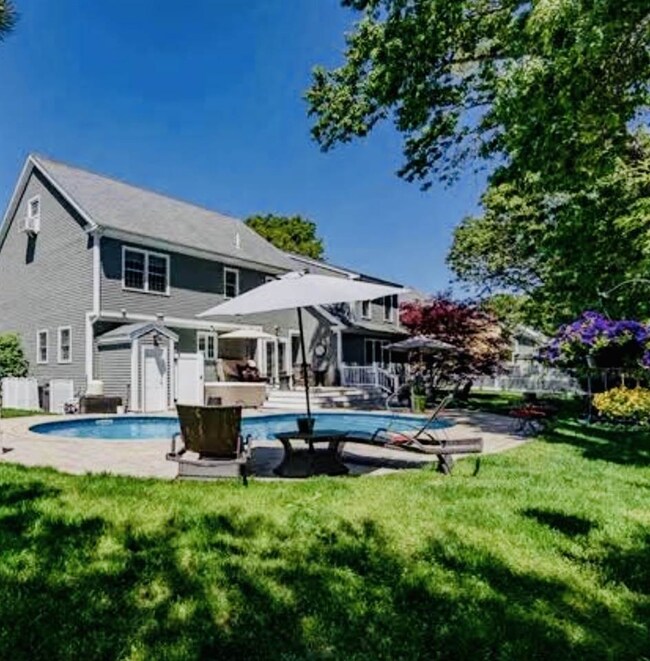 26 Playhouse Cir, Hampton, NH 03842 - photo 2