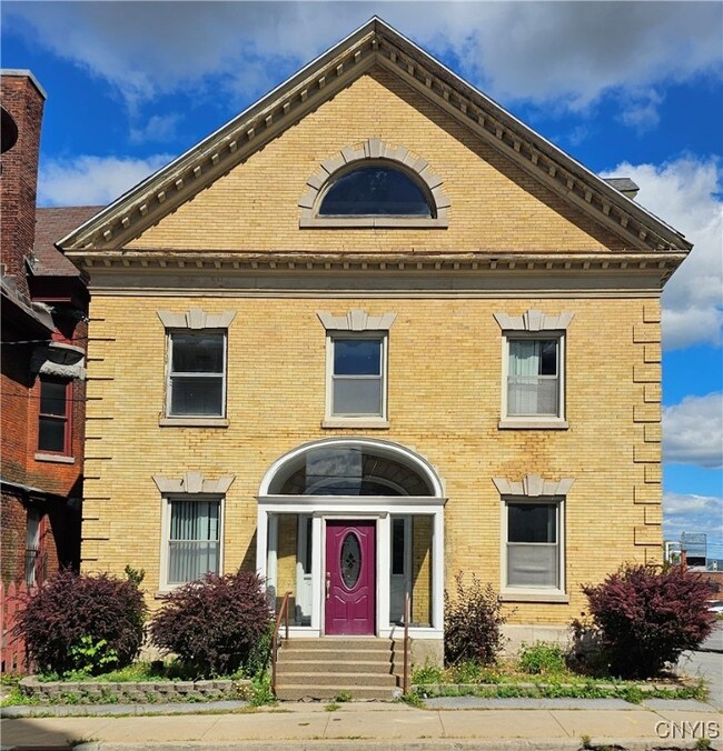 3 Hopper St, Utica, NY 13501 - photo 2