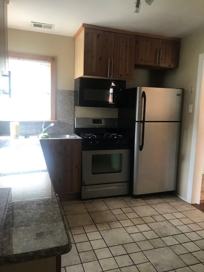 1796 Stewart Ave, Des Plaines, IL 60018 - photo 4