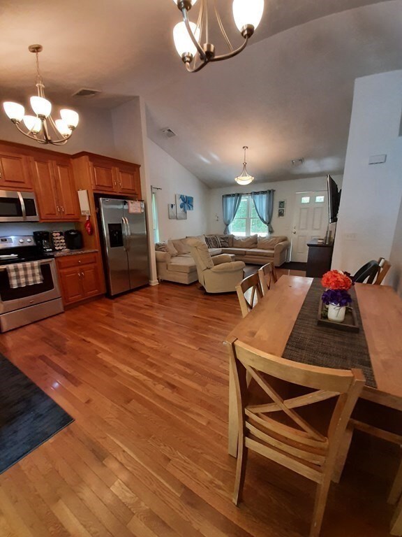 322 Fowler Rd, Northbridge, MA 01534 - photo 5