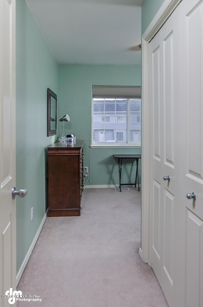 8584 Sara Lynn Place 21-large-012-Bedroo