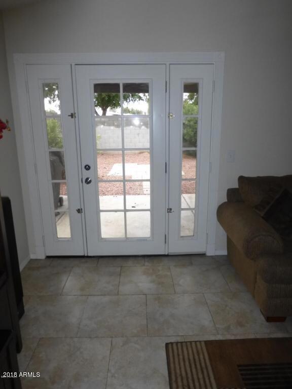 Living Room 4