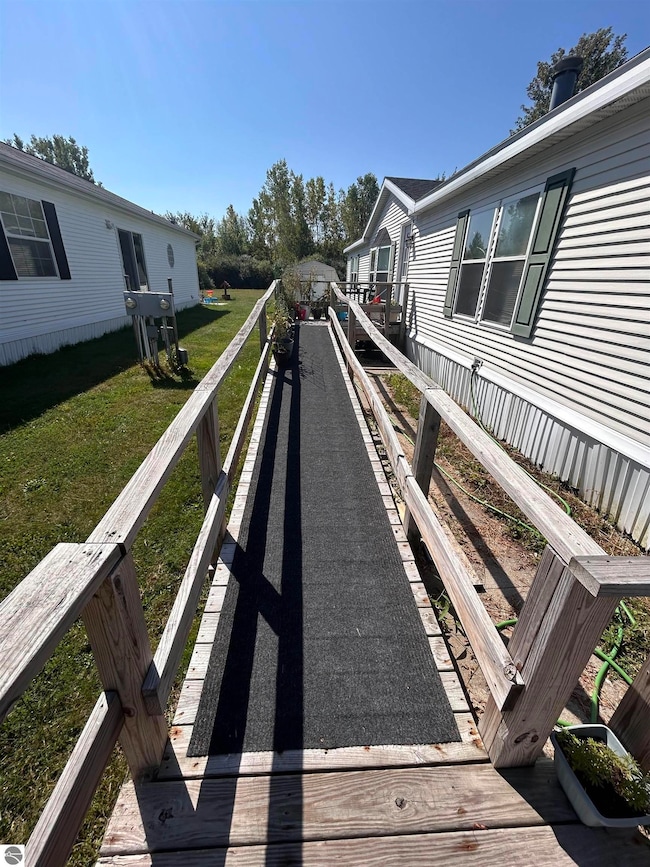 5460 E Lilly, Mount Pleasant, MI 48858 - photo 4