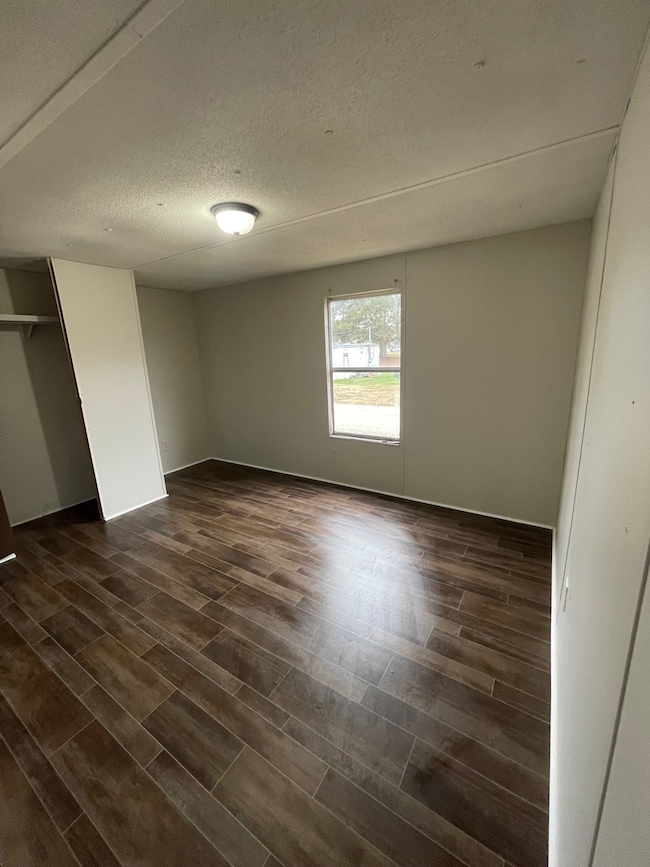 65 Fowler Cir, Hollow Rock, TN 38342 - photo 5