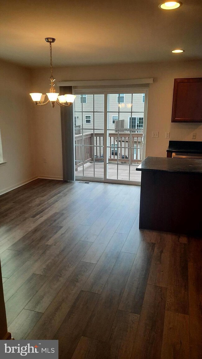 822 Admiral's Quay Dr, Mechanicsburg, PA 17055 - photo 6